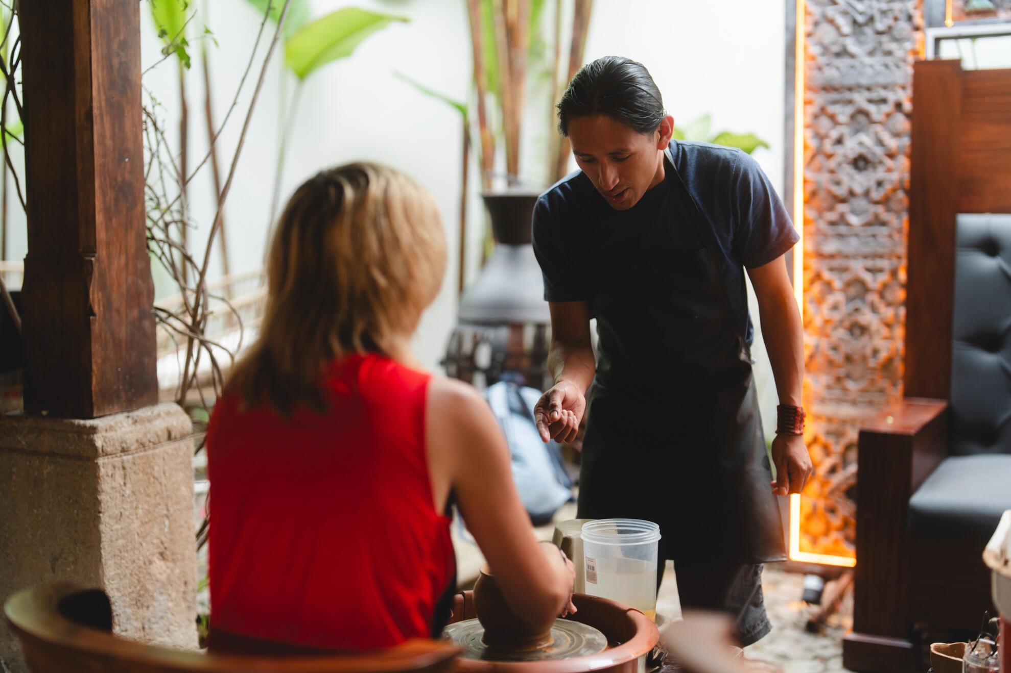POTTERY EXPERIENCE get inmersed into your creative spirit